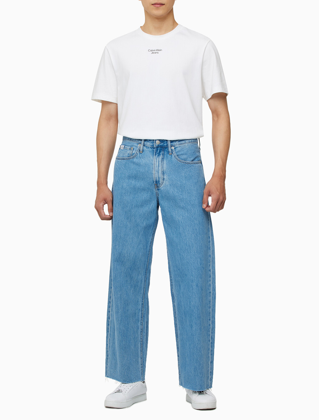 Buy 남성 90's 루즈핏 라이트블루 데님 in color CHALKY BLUE