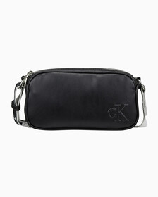 Buy 여성 CKJ 채널 모노 웨빙 카메라백 in color BLACK