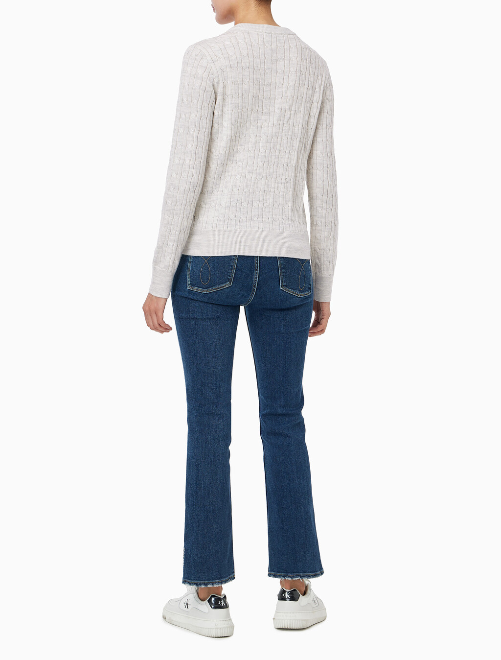 Buy 여성 울 케이블 크루넥 가디건 in color Light Grey