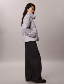 Buy 여성 매트 샤인 다운 푸퍼 자켓 in color Flat Gray