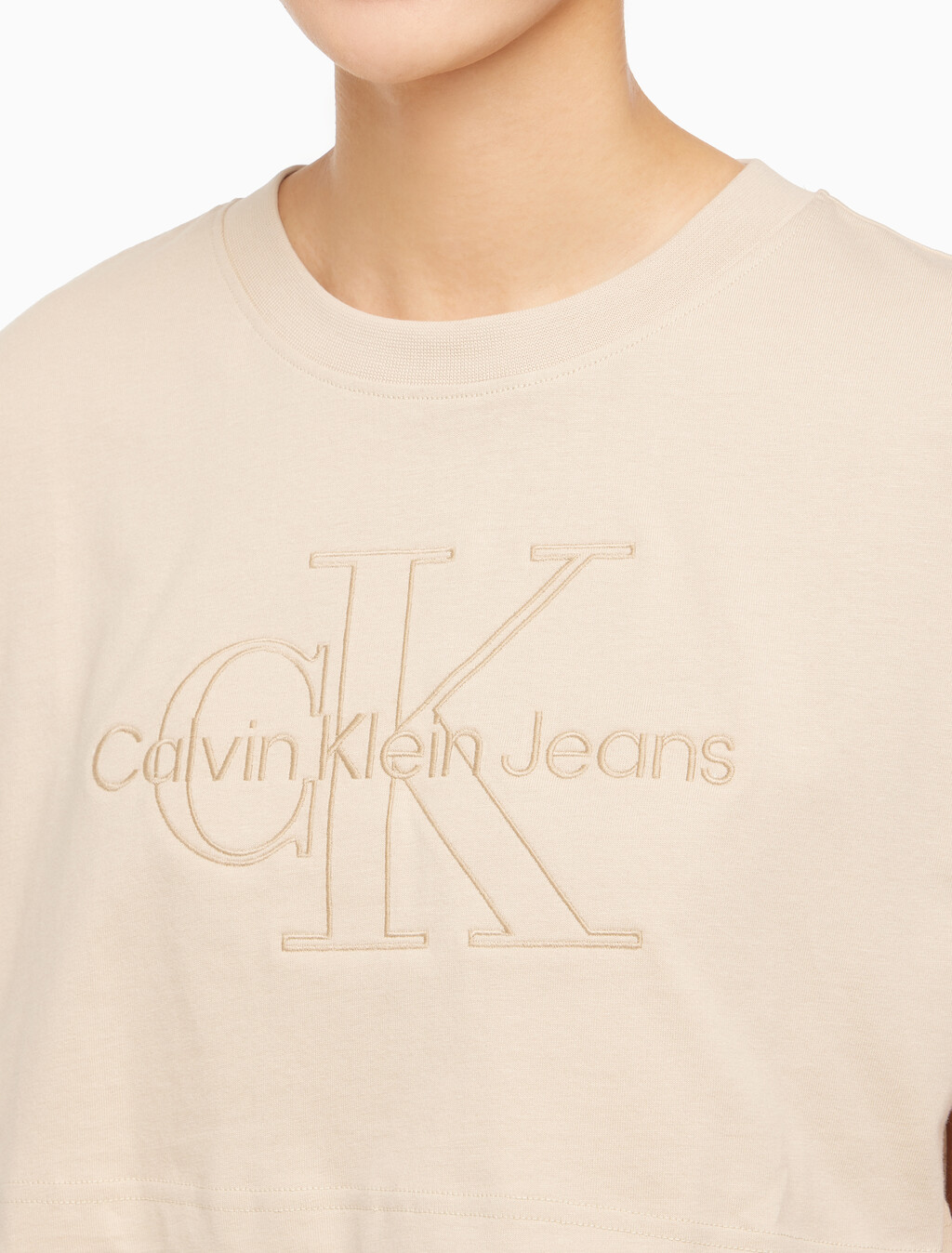 Buy 여성 모노그램 빅로고 크롭 반팔 티셔츠 in color CLASSIC BEIGE