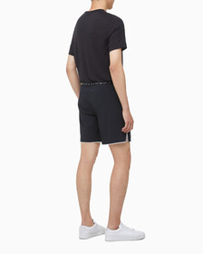 Buy 남성 레귤러핏 우븐 쇼츠 in color BLACK