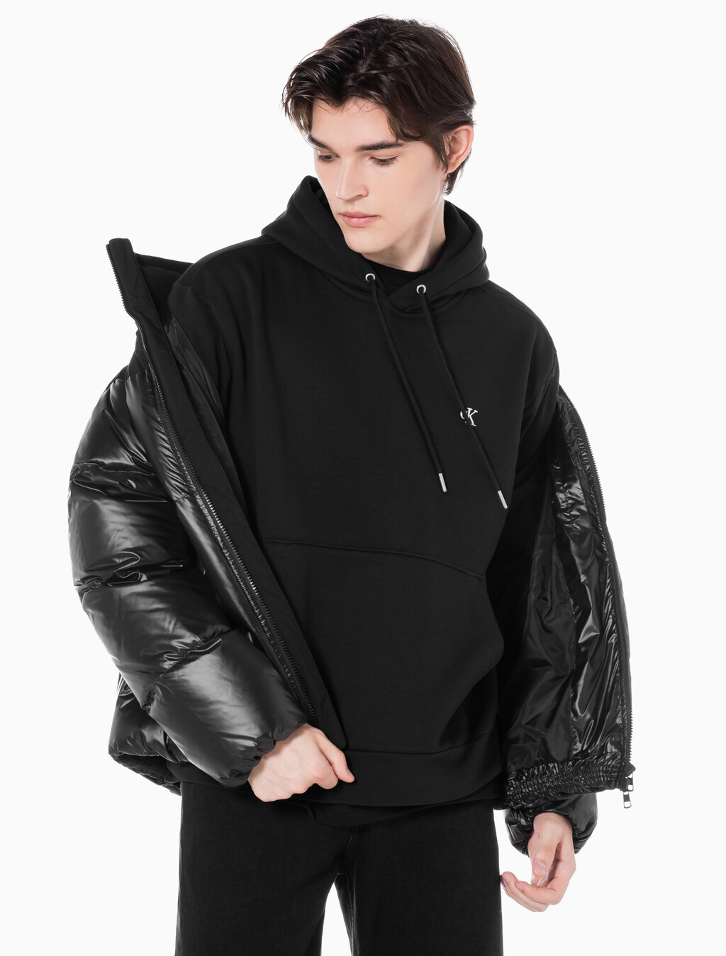 Buy 남녀공용 릴렉스 숏 블로킹 다운 푸퍼 in color CK BLACK