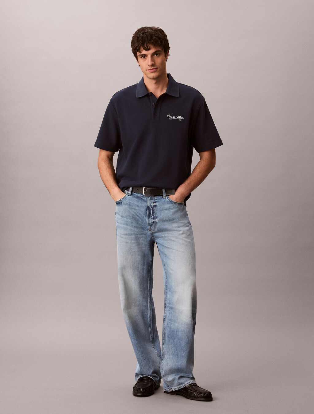 Buy 이지 아플리케 피케 폴로 티 in color DARK SAPPHIRE