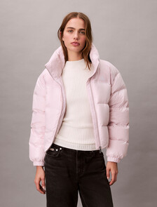 Buy 여성 매트 블라킹 샤인 다운 자켓 in color Pink