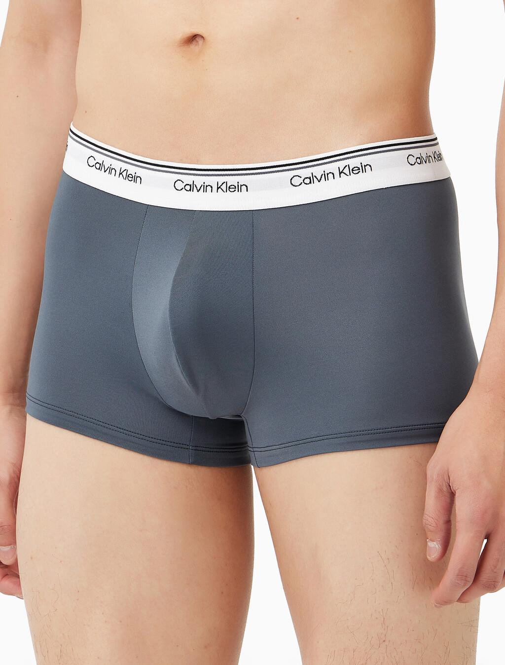 Buy 남성 마이크로파이버 스트레치 밸런스 로우 라이즈 트렁크 3PK in color Black / Charcoal / Black