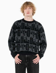 Buy 남성 릴렉스 핏 AOP 로고 스웨터 in color CK BLACK