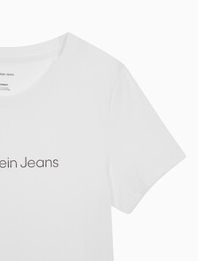 Buy 여성 슬림핏 인스티튜셔널 로고 반팔 티셔츠 in color BRILLIANT WHITE