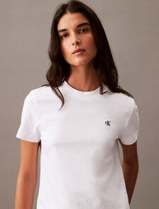 Buy 여성 릴렉스핏 아카이브 로고 크루넥 반팔 티셔츠 in color BRILLIANT WHITE