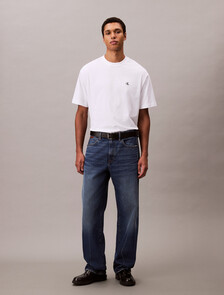 Buy 남성 릴렉스핏 아카이브 로고 반팔 티셔츠 in color BRILLIANT WHITE