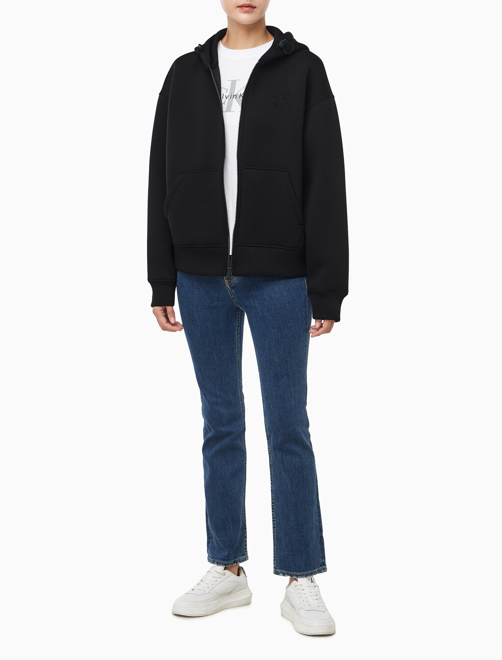 Buy 여성 크롭 오버사이즈 스웻셔츠 in color BLACK