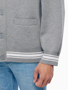 Buy 남성 바시티 가디건 스웨터 in color MID GREY HEATHER