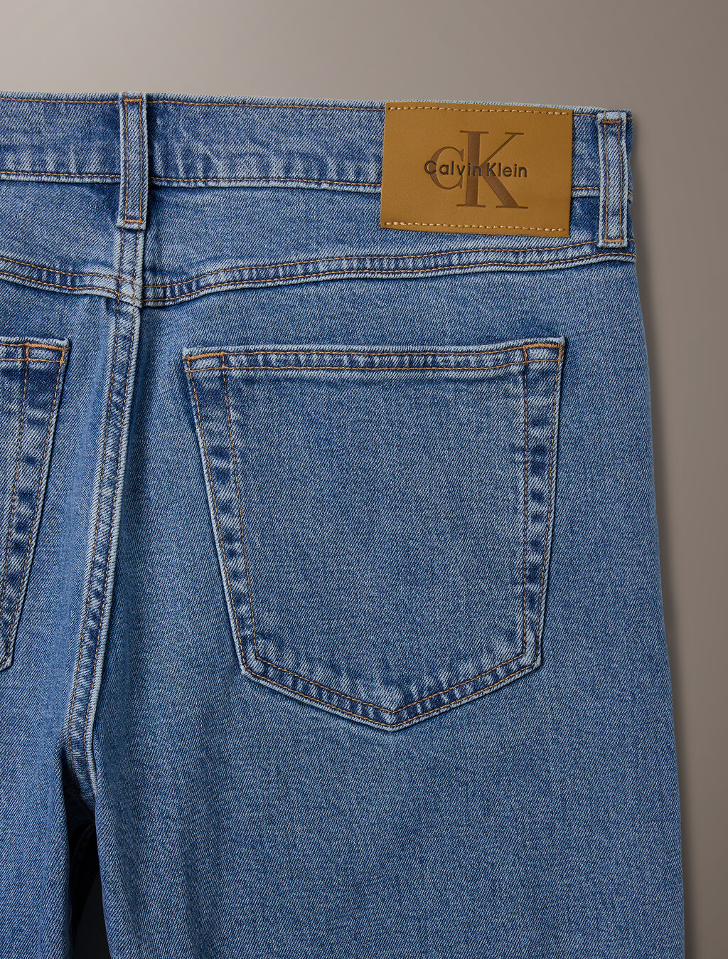 Buy 90S 스트레이트핏 진 in color Mid blue