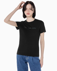 Buy 여성 슬림핏 인스티튜셔널 로고 반팔 티셔츠 in color CK BLACK