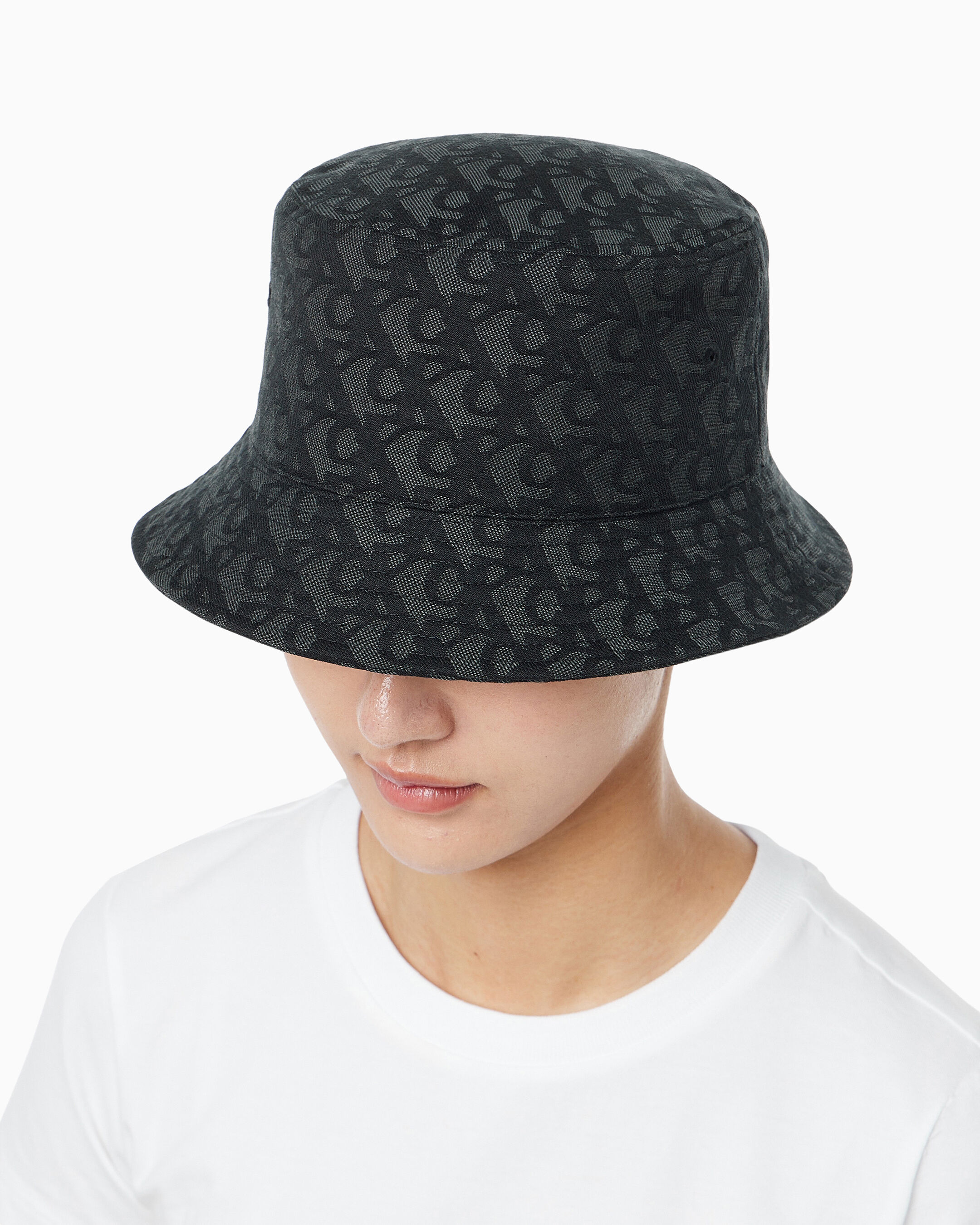 ★ ★ Unisex CKJ Jacquard Logo Bucket Hat 4K5059G Calvin Klein Jeans Kapelusz Logo Jacquard Bucket Hat