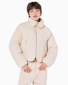 Buy 여성 패커블 울트라 라이트 다운 in color PINK BEIGE