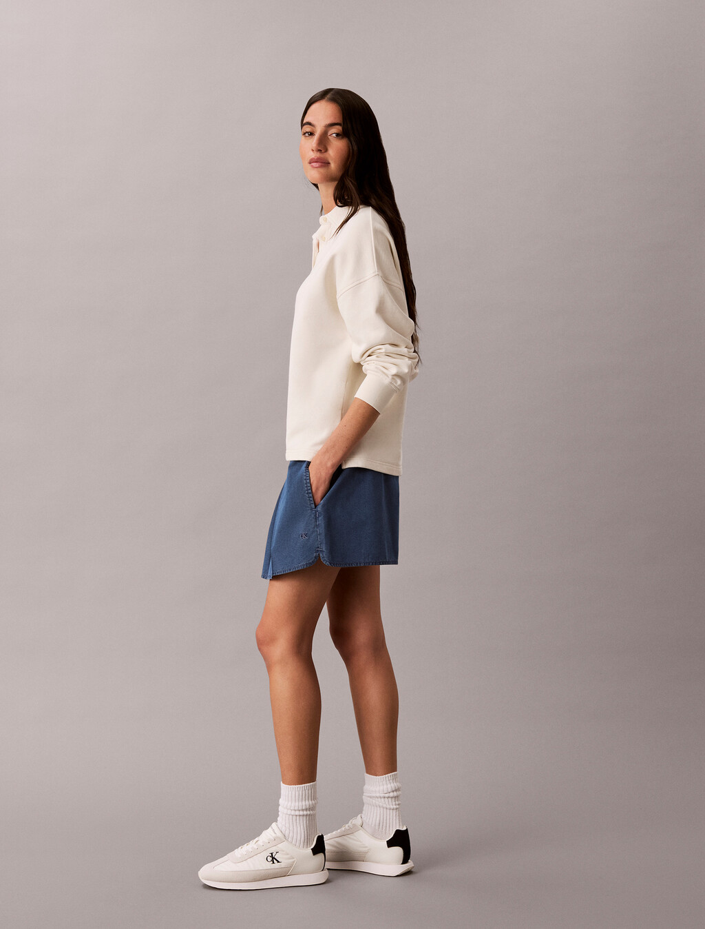 Buy 여성 플리츠 애슬레틱 쇼츠 in color Paradise Blue