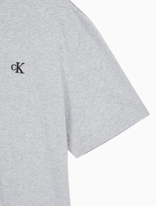 Buy 남성 릴렉스핏 아카이브 로고 반팔 티셔츠 in color HEROIC GREY HEATHER