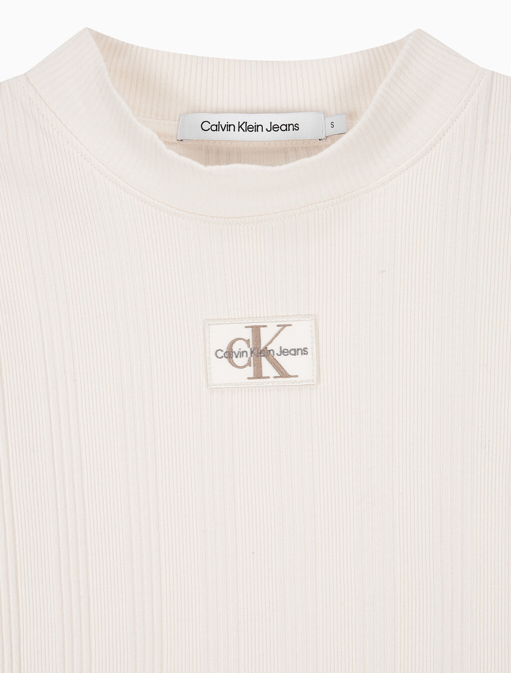 Buy 여성 모노그램 로고 뱃지 립 슬림핏 반팔 티셔츠 in color WHITE