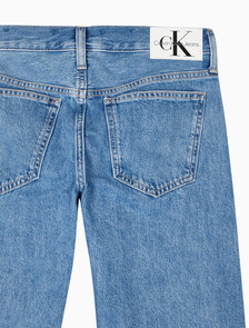 Buy 여성 로우라이즈 스트레이트핏 미드블루 데님 in color MID BLUE BACK EMBRO