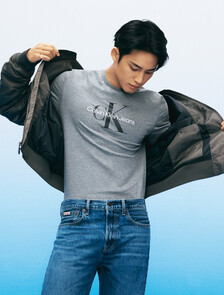 Buy 남성 히어로 봄버 자켓 in color KHAKI