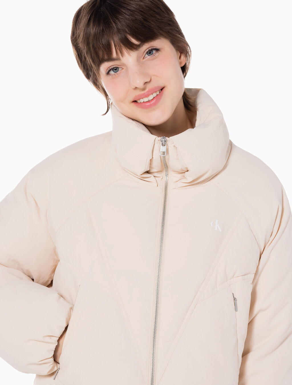 Buy 여성 패커블 울트라 라이트 다운 in color PINK BEIGE