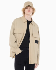 Buy 남성 오버사이즈핏 프리미엄 에센셜 집업 셔츠 in color TRAVERTINE