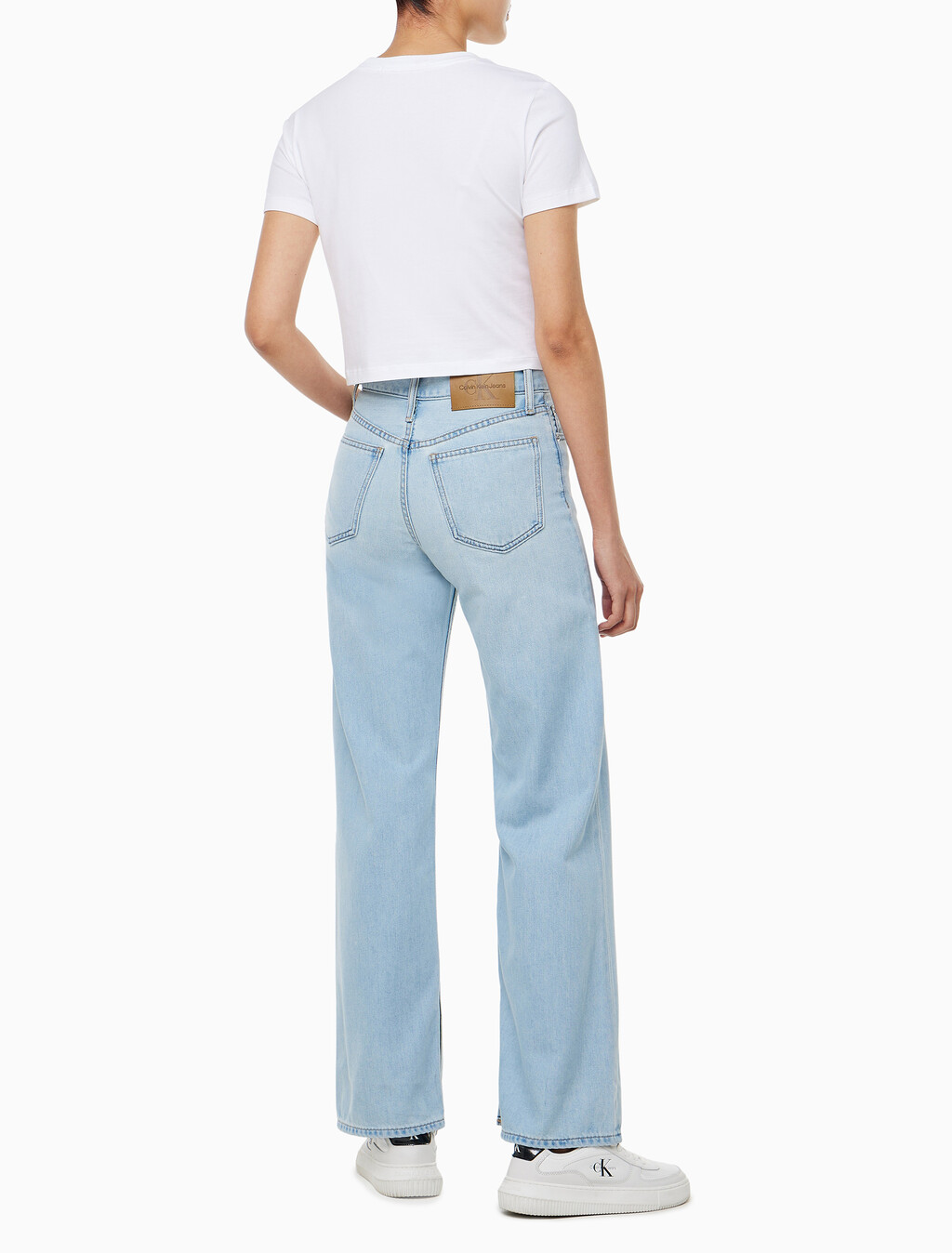 Buy 여성 하이라이즈 와이드핏 라이트블루 37.5 라이트웨이트 스플릿 데님 in color CHALKY BLUE
