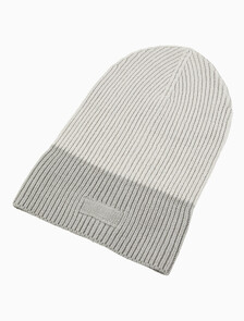 Buy 남녀공용  투톤 컬러 로고 패치 비니 in color Grey