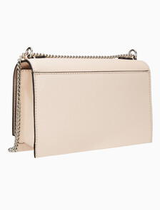 Buy 여성 CKJ 미니멀 모노그램 플랩 체인 숄더백 in color PINK BEIGE