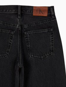 Buy 여성 90's 루즈핏 블랙 데님 in color CK ESSENTIAL BLACK