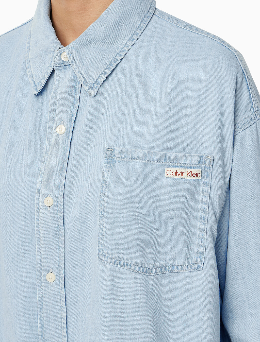 Buy 여성 오버사이즈 롱슬리브 데님 셔츠 in color CHALKY BLUE