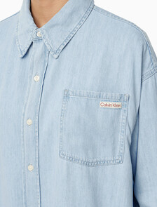 Buy 여성 오버사이즈 롱슬리브 데님 셔츠 in color CHALKY BLUE