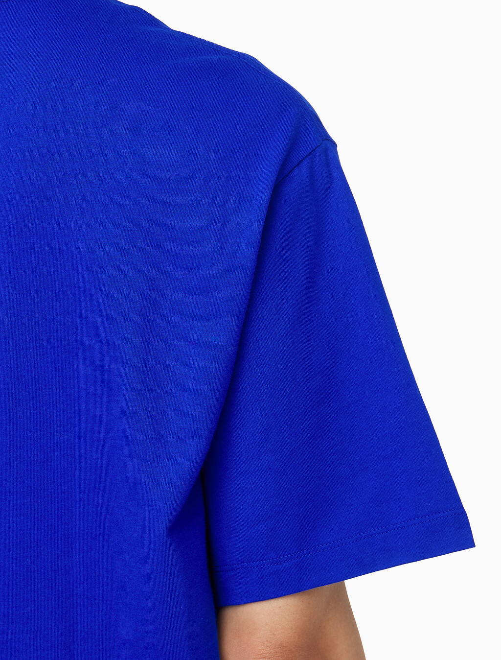 Buy 남성 릴렉스 핏 블락 그래픽 자수 반팔 티셔츠 in color blue