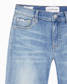 Buy 여성 보이핏 미드블루  데님 in color MID BLUE BACK EMBRO