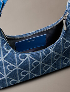 Buy 여성 엠블럼 데님 숄더 백 in color Denim JQD Medium Wash