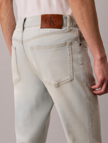 Buy 슬림핏 쿨 진 in color Light Blue