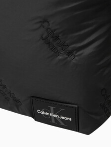 Buy 여성 CKJ 퍼피 AOP 크로스 바디백 in color BLACK
