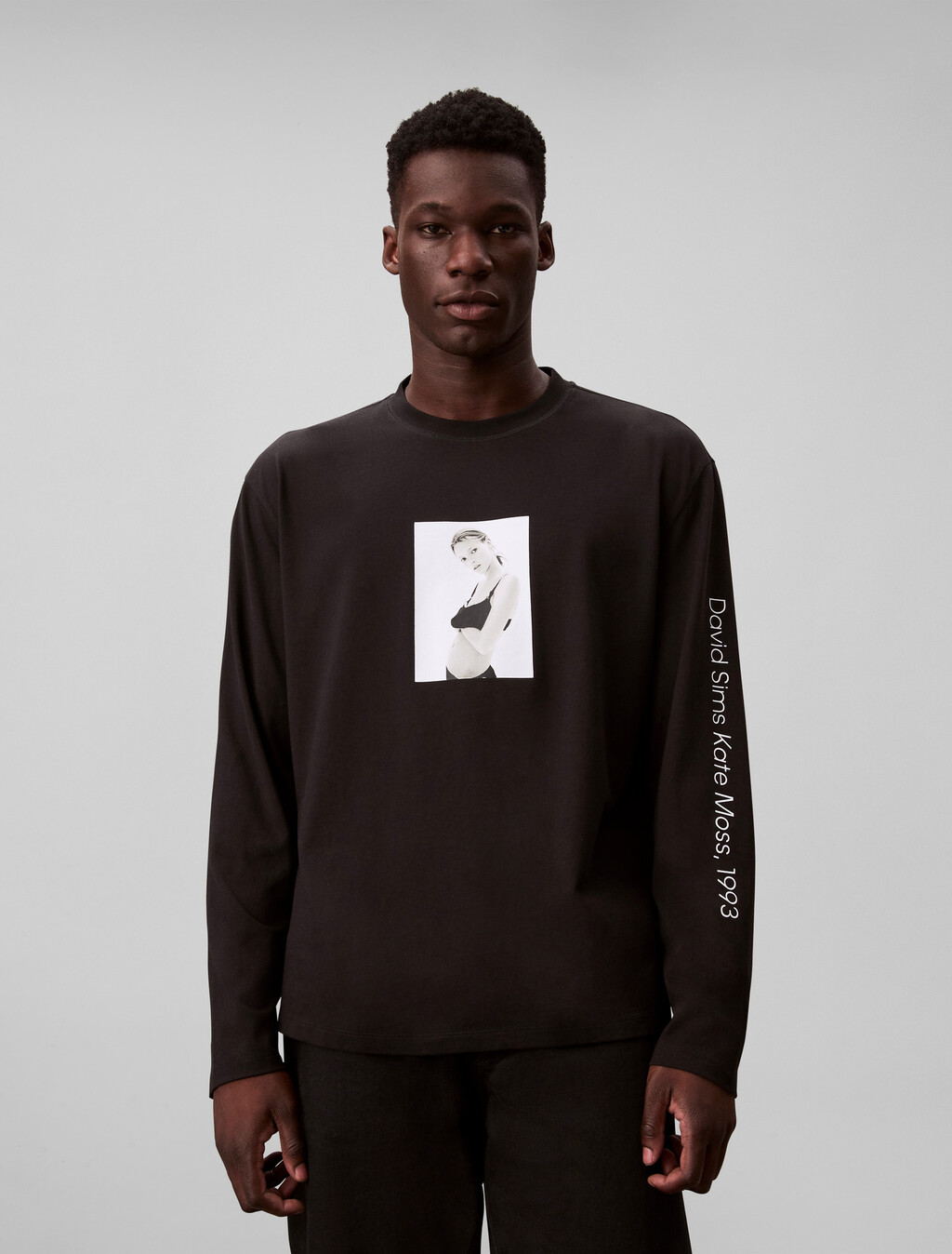 Buy 남성 케이트 캡슐 클래식 긴팔 티셔츠 in color BLACK