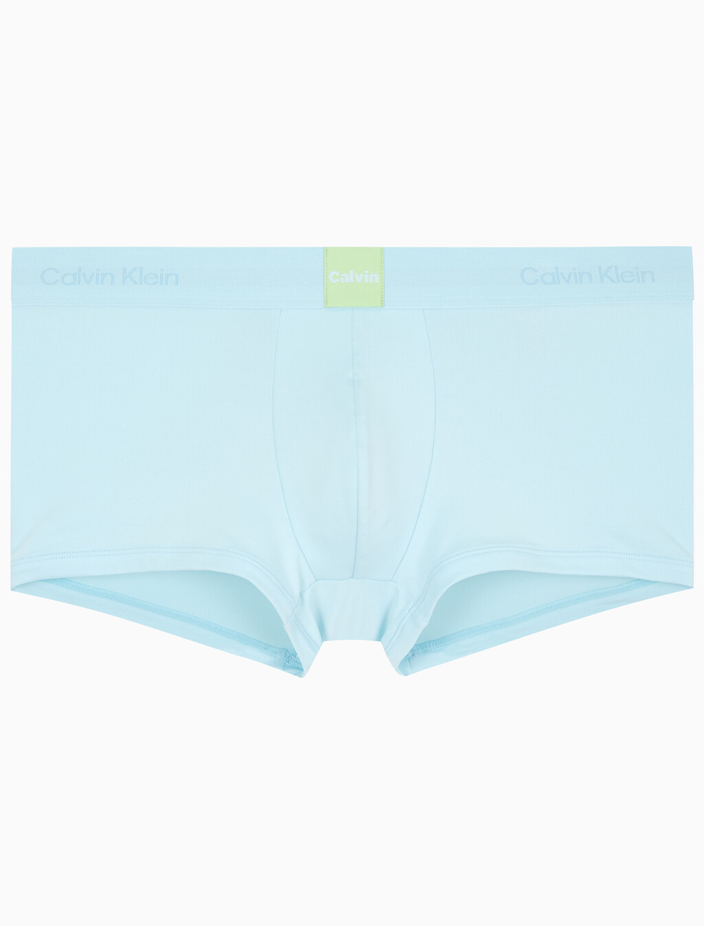 Buy 남성 모던 로고 패치 마이크로 로우 라이즈 트렁크 in color Sky Blue