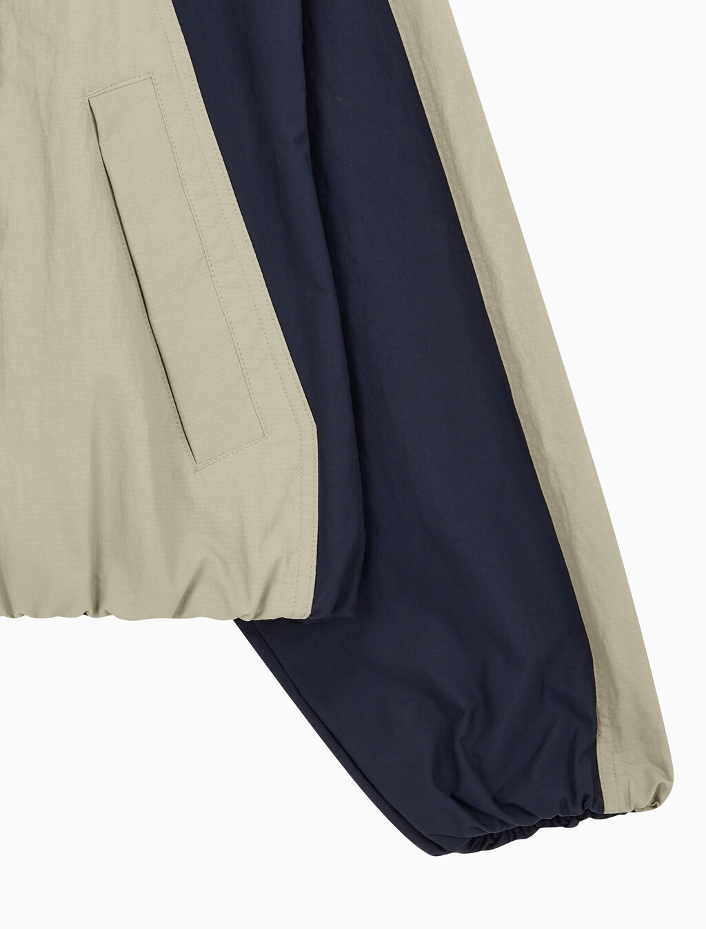Buy 여성 립스탑 숏 자켓 in color LAUREL OAK
