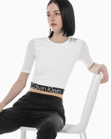 Buy 여성 레귤러 핏 스트레치 기능성 크롭 반팔 티셔츠 in color BRIGHT WHITE