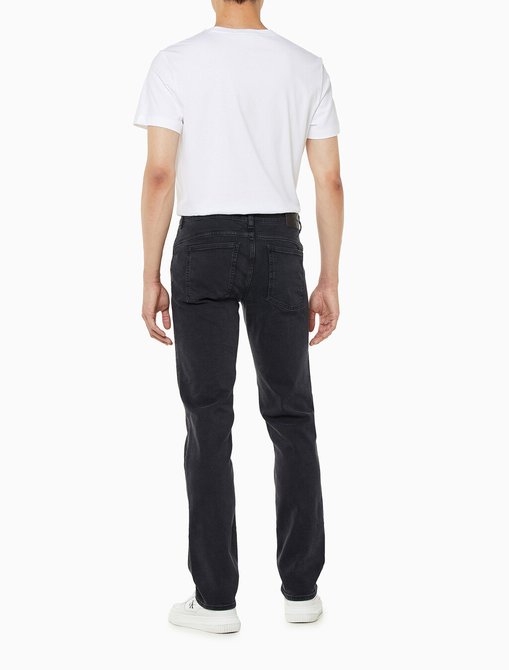 Buy 남성 바디핏 블랙 이탈리안 데님 in color WASHED BLACK LOGO LACE