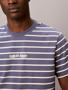 Buy 스트라이프 이지 올나잇 로고 티 in color Blue