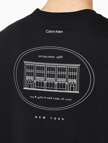 Buy 릴렉스드핏 16S 프론트백 빌딩 티 in color BLACK