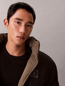 Buy 남성 나일론 리버서블 올오버프린트 다운 푸퍼 자켓 in color BUNGEE CORD