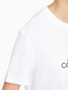 Buy 여성 히어로 모노로고 크루넥 반팔 티셔츠 in color BRILLIANT WHITE