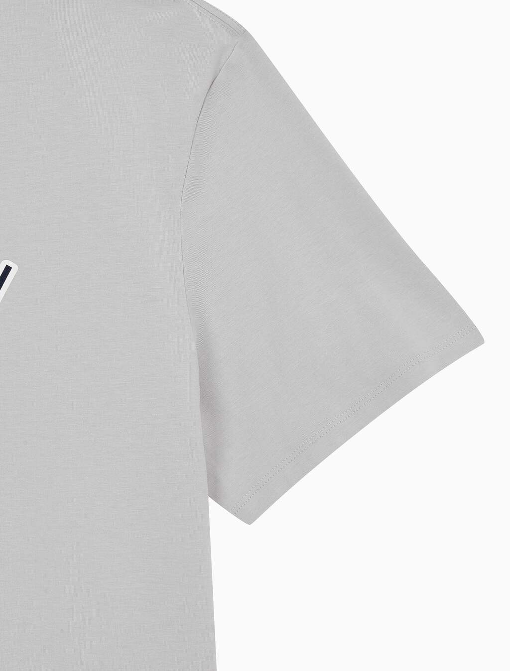 Buy 남성 레귤러핏 커브 로고 반팔 티셔츠 in color GRAY VIOLET