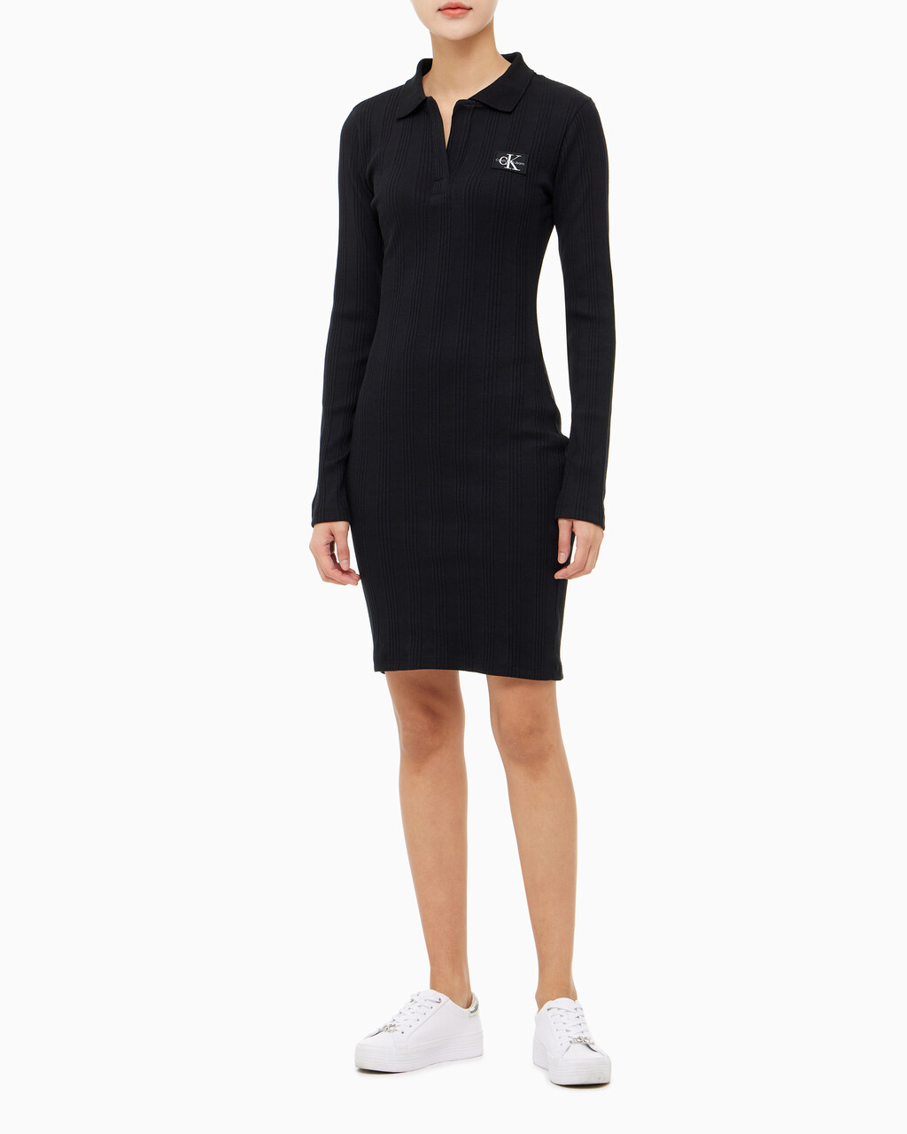 Buy 여성 모노그램 로고 뱃지 폴로 카라 립 원피스 in color CK BLACK