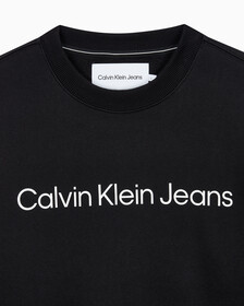 Buy 남성 레귤러핏 인스티튜셔널 로고 기모 스웨트셔츠 in color CK BLACK